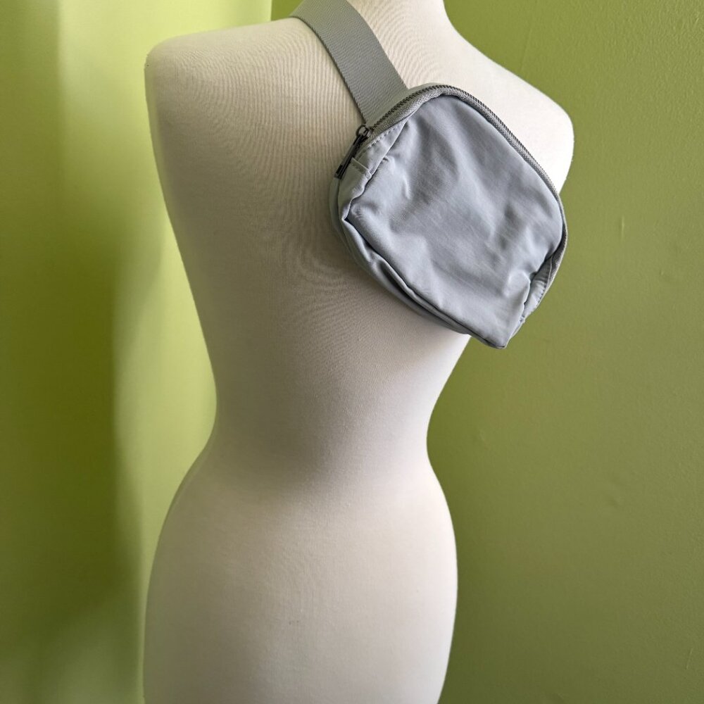 Gray Minimalist Belt Bag Crossbody Sling Fanny Pack